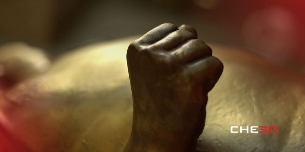 Escultura de la mano de Dios iluminada