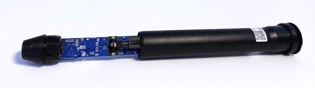 Sensor de IOF abierto con su carcasa impresa en 3D